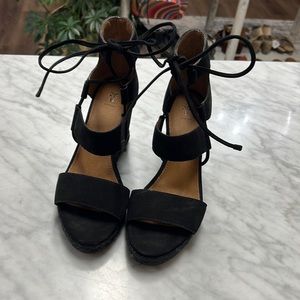 Frye Black Suede Tie Front Wedge Size 6.5